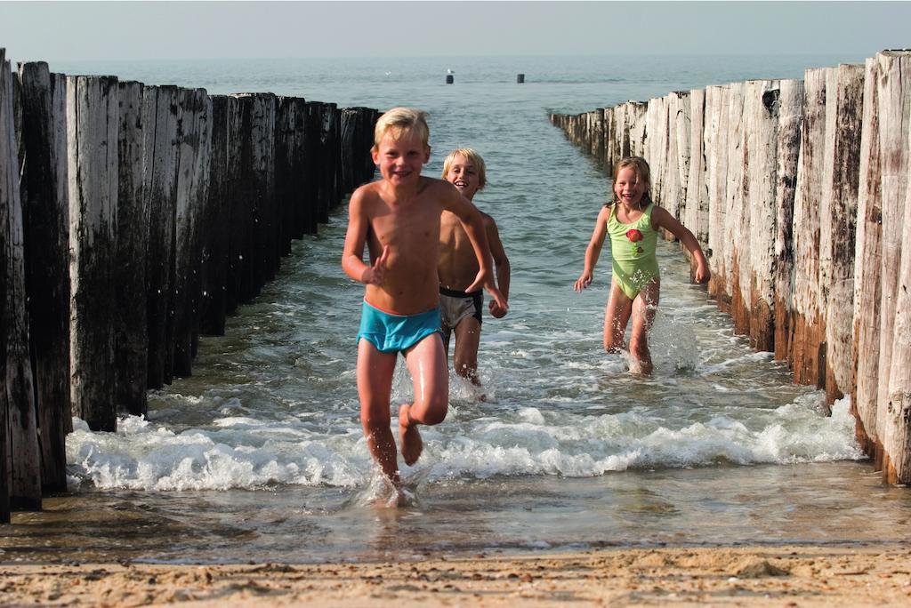 Roompot Hof Domburg ดอมเบิร์ก ภายนอก รูปภาพ