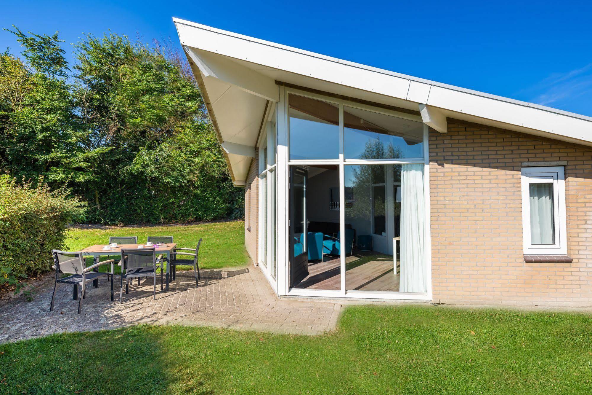 Roompot Hof Domburg ดอมเบิร์ก ภายนอก รูปภาพ