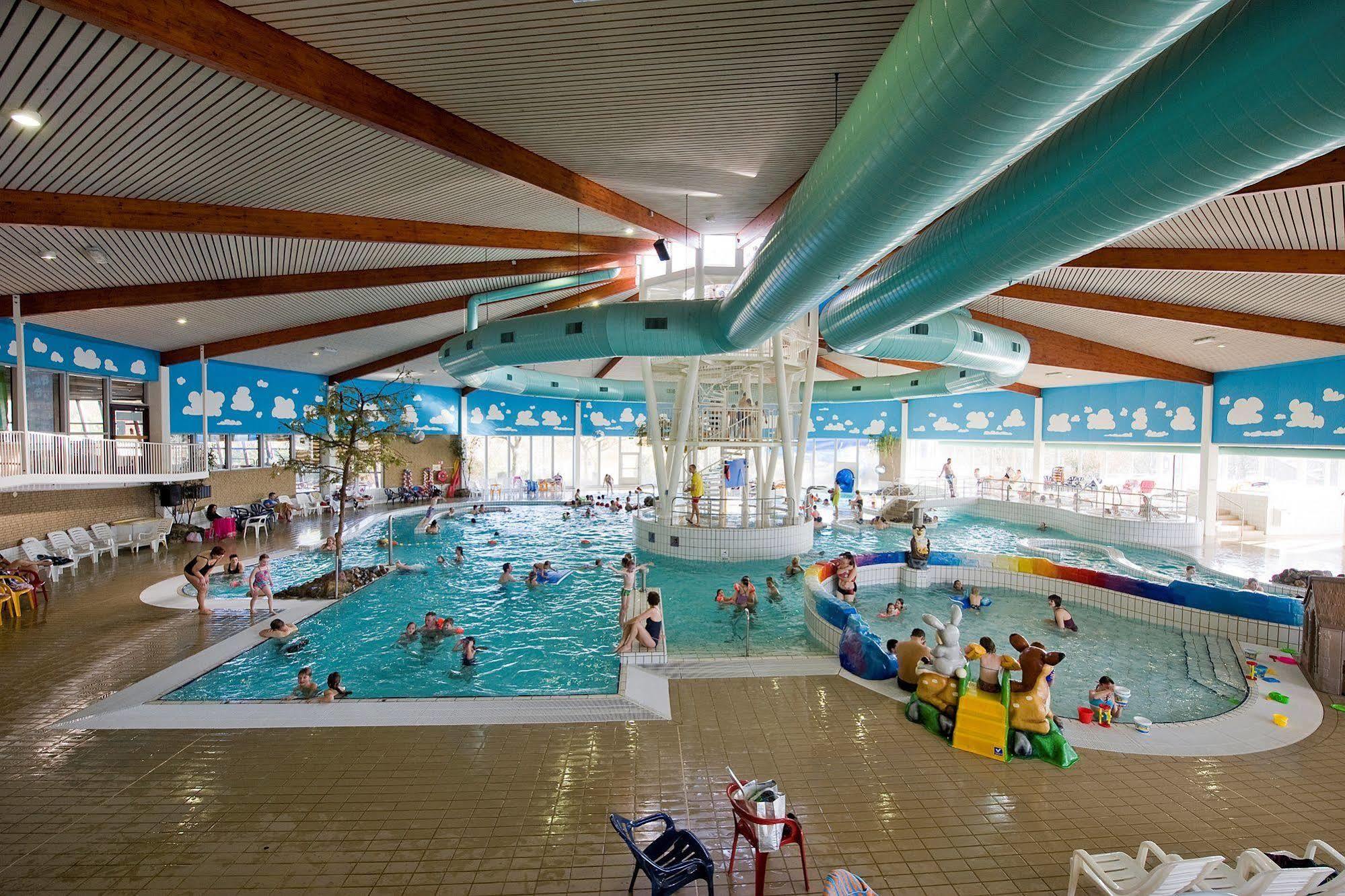 Roompot Hof Domburg ดอมเบิร์ก ภายนอก รูปภาพ